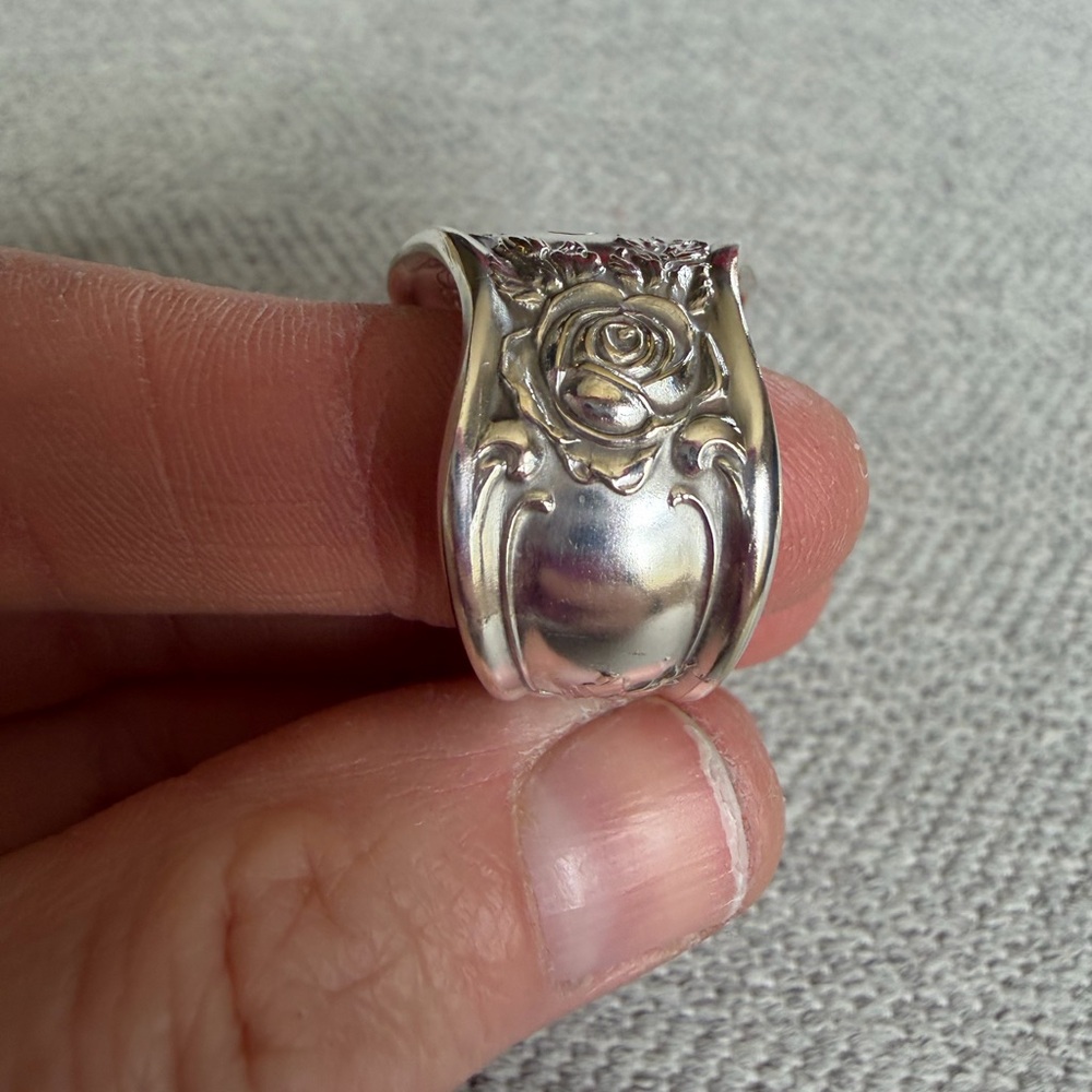 “B” Engraved Spoon Ring - Picture 11 of 13